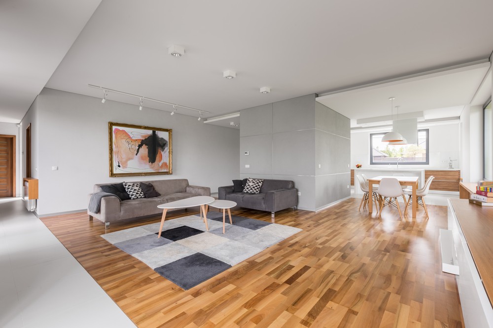 Interior design with hardwood flooring
